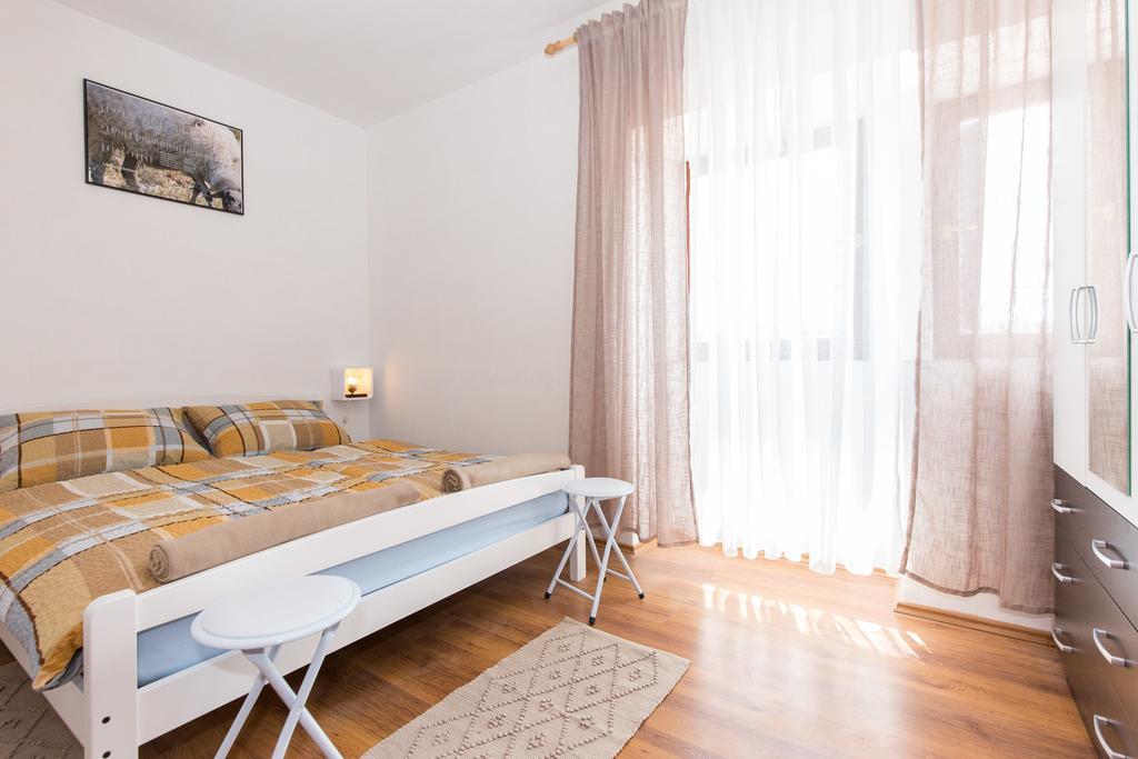 Holiday Home Mery By El-Pi Tours Malinska Zewnętrze zdjęcie
