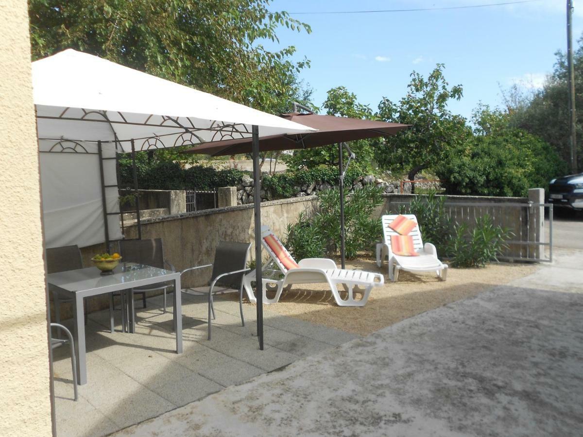 Holiday Home Mery By El-Pi Tours Malinska Zewnętrze zdjęcie